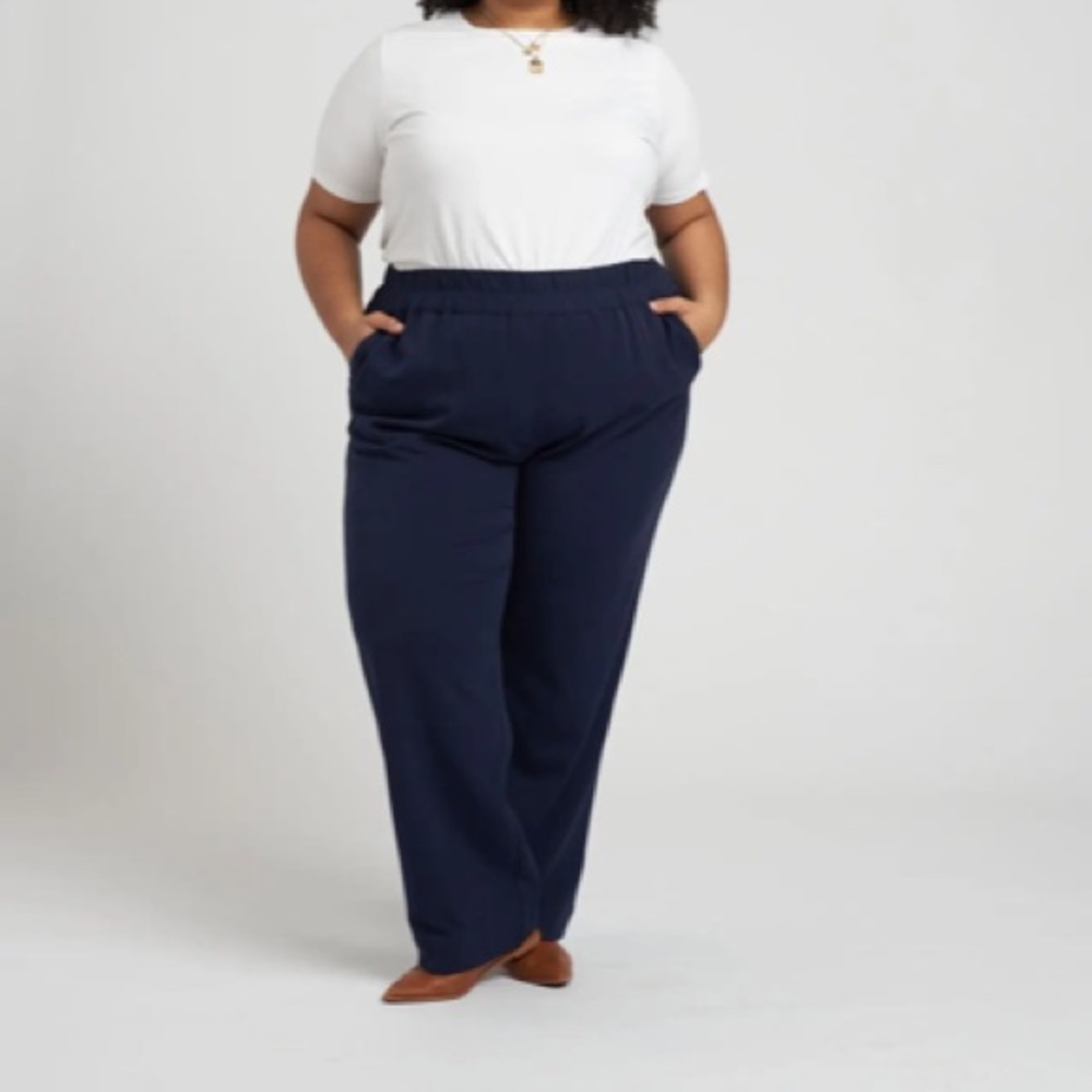 NWT- Universal Standard Eden Twill Pull Up Pants in Navy, size S (14-16)